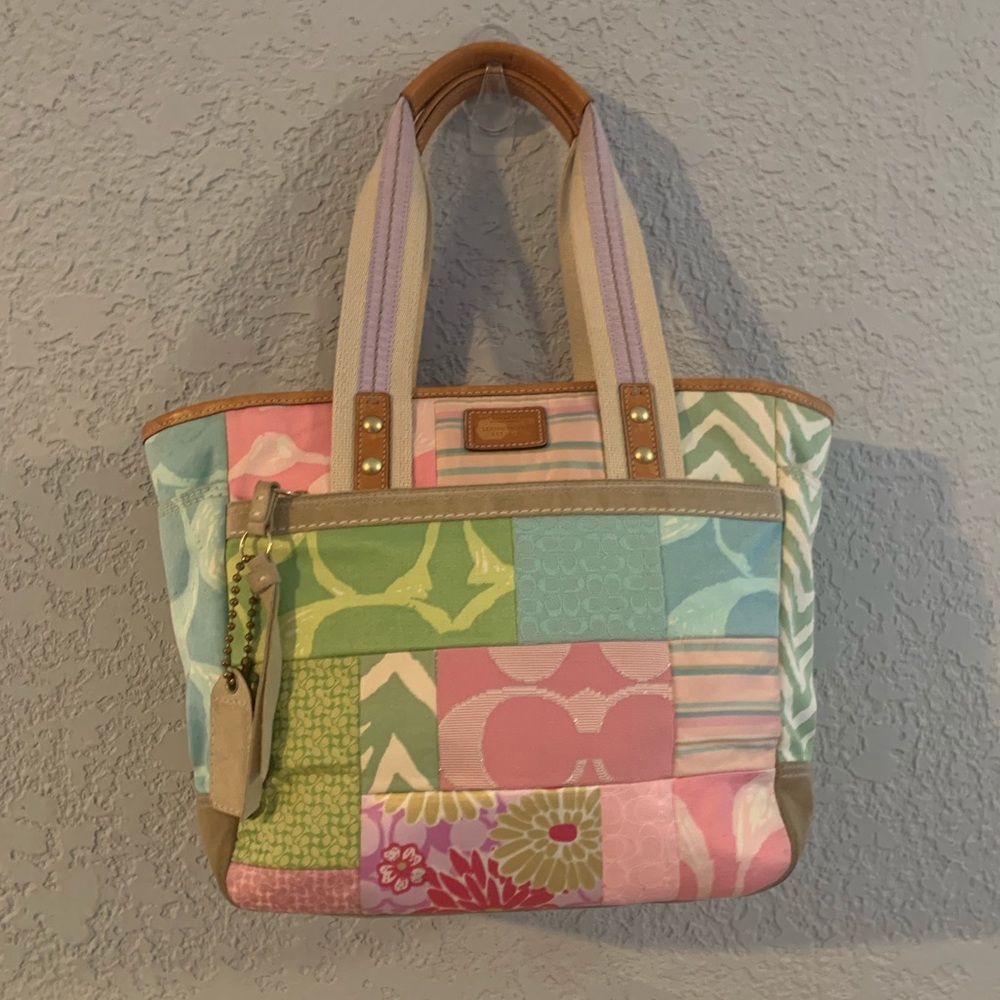 😊Coach pastel pink patchwork vintage Tote bag